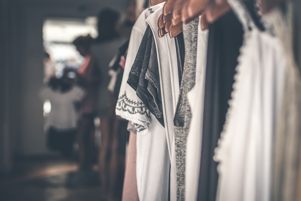 Como montar uma loja virtual de roupas - boutique de moda online